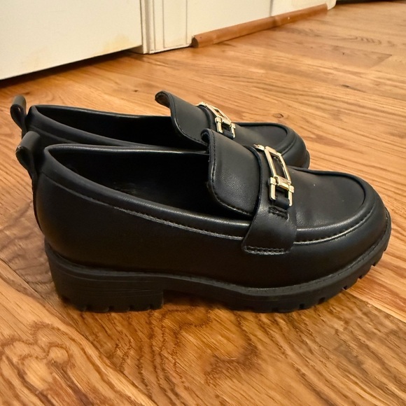 Gap Kids Toddler Black Loafers with Gold Detail Size 9 - Picture 8 of 8
